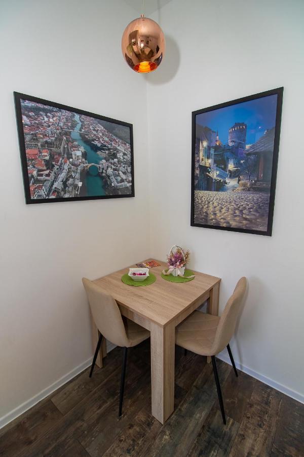 Apartman Sarah מוסטר מראה חיצוני תמונה