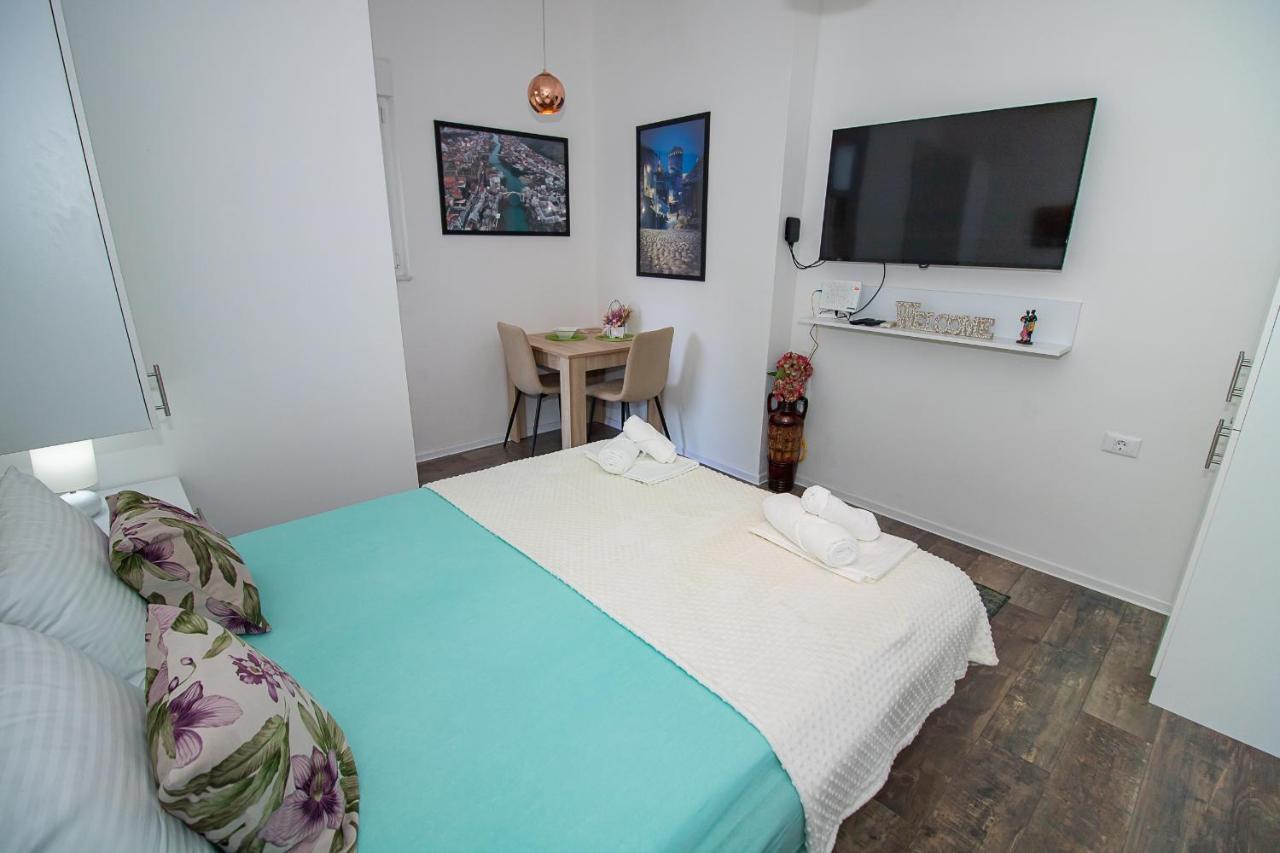 Apartman Sarah מוסטר מראה חיצוני תמונה