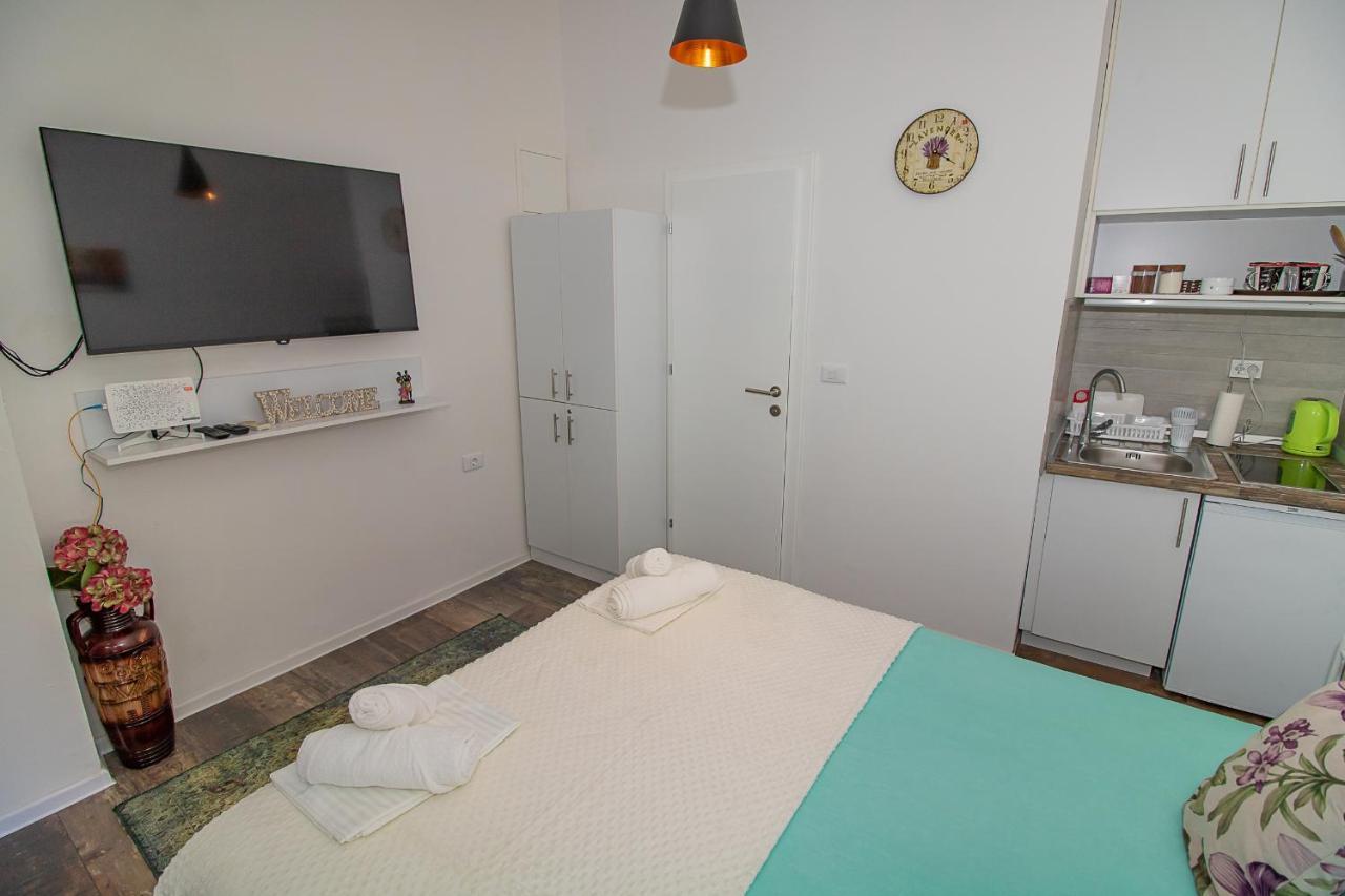 Apartman Sarah מוסטר מראה חיצוני תמונה