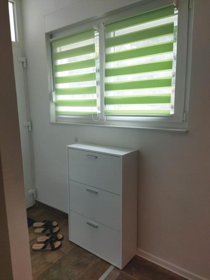 Apartman Sarah מוסטר מראה חיצוני תמונה